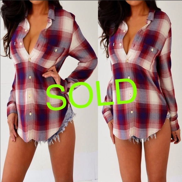 Levi's Tops - Levi's Blue Red Flannel Button Up Shirt Top M